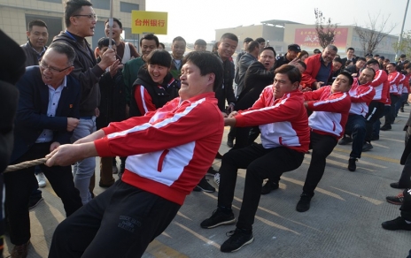 不畏困難勇往直前，展現(xiàn)良好精神風(fēng)采