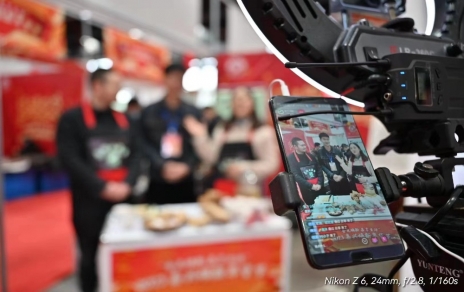 “嘉昕小廚房”走上“2023嘉興煥新年貨節(jié)”， 共同助力促進(jìn)脫貧地區(qū)優(yōu)質(zhì)農(nóng)產(chǎn)品 銷售擴(kuò)渠增效！