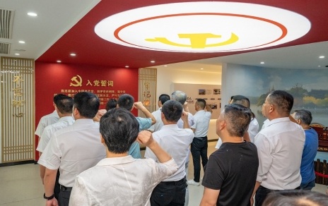 四敢爭先拼搏奮斗再出發(fā)！